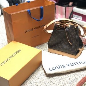 Authentic Petite Noe LV